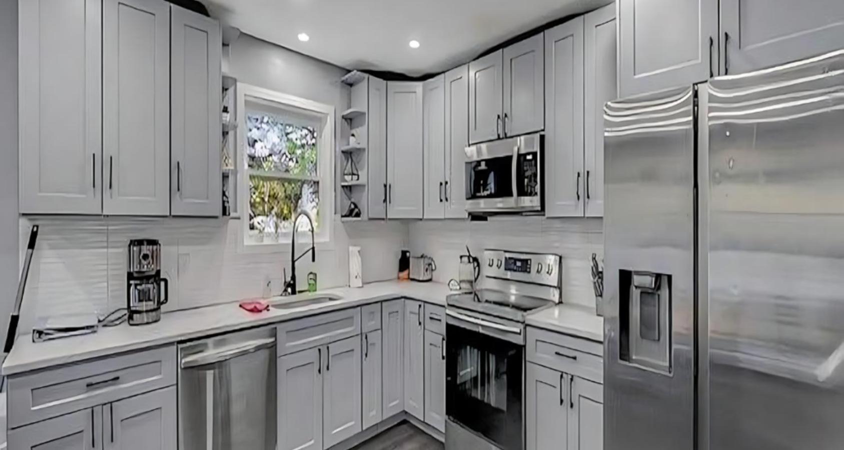 Peaceful Pocono Home With Hot Tub, Gym, & Office Long Pond 외부 사진